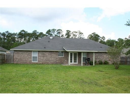 Building Photo - ST MARTIN SCHOOL  DISTRICT ! - 3 BEDROOM /...