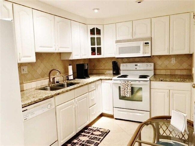 Building Photo - 4250 Galt Ocean Dr