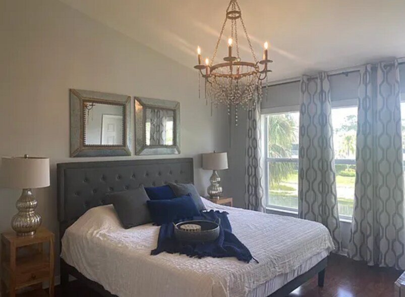 Building Photo - 960 Hampton Cir