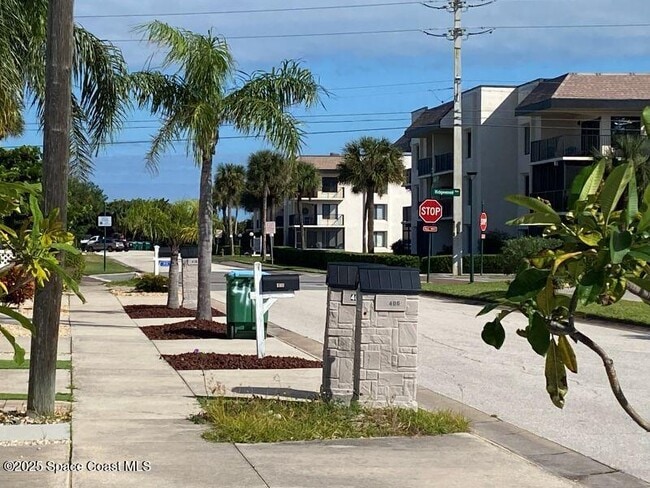 Building Photo - 404 Taylor Ave