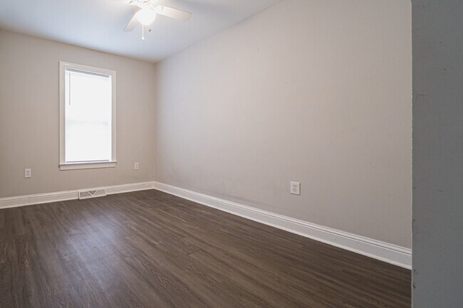 Building Photo - "Charming 3-Bedroom Retreat with 2 Full Baths in Gastonia - Your Cozy Haven Awaits!"