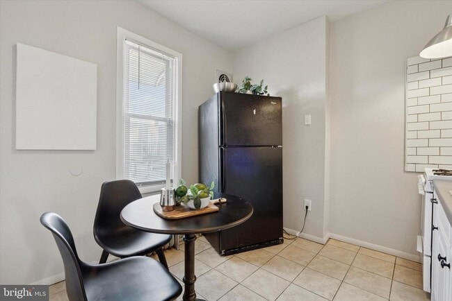 Building Photo - 3098 Aramingo Ave