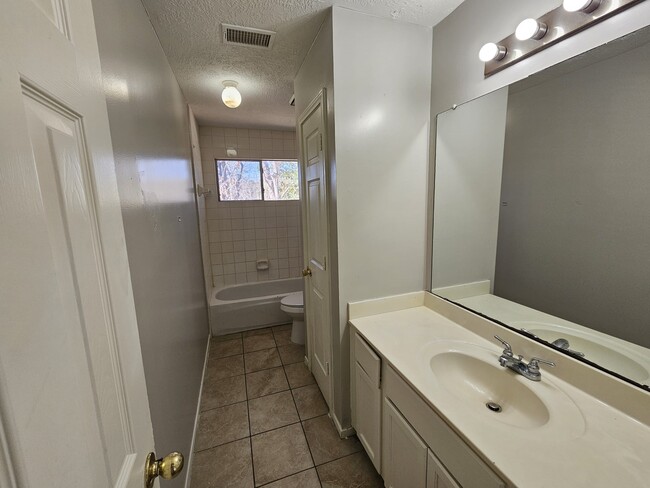 Building Photo - 3706 Nutwood Ln