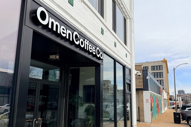 Building Photo - 2647 Locust St