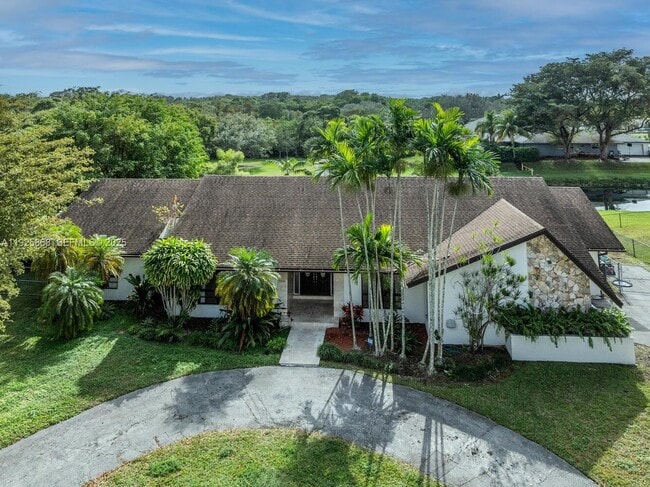 Building Photo - 7860 SW 173rd Terrace