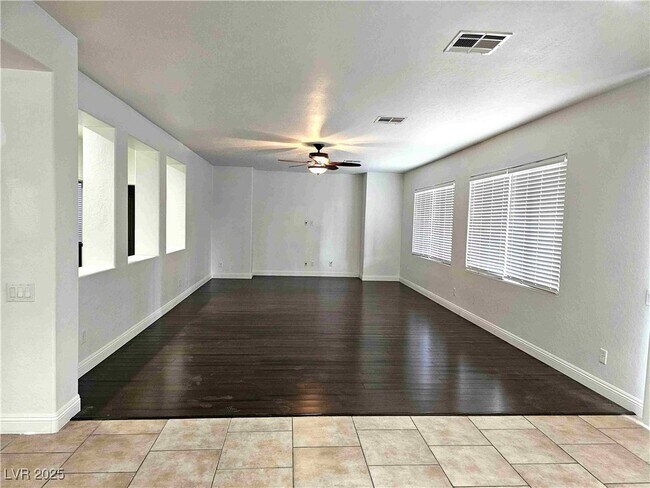 Building Photo - 2553 Chateau Clermont St