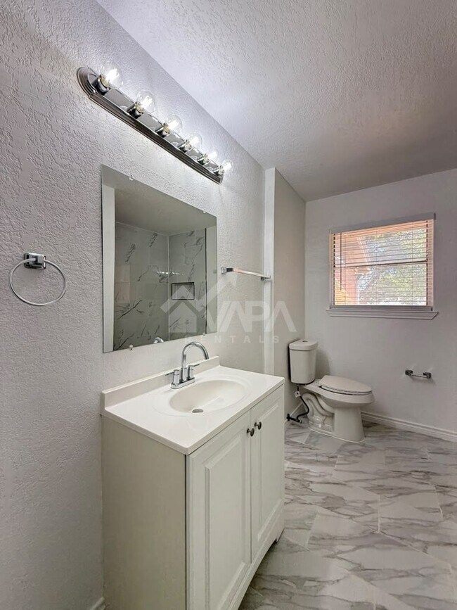Building Photo - 3602 Skylark Ave