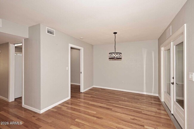 Building Photo - 10402 W Wininger Cir