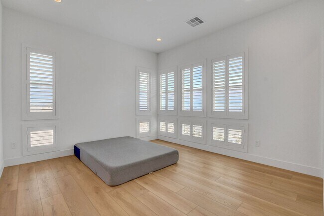 Building Photo - Stunning Luxury Toll Brothers Cordillera 4 bedroom!