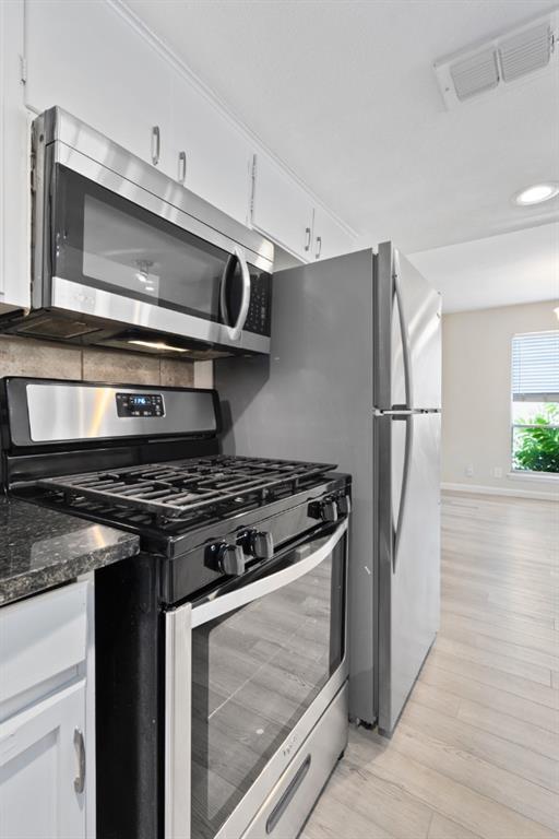 Building Photo - 1813 Woodland Ave