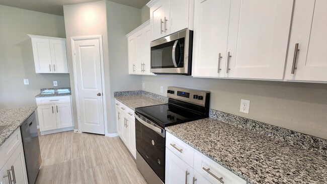 Primary Photo - 16429 Severn Ln