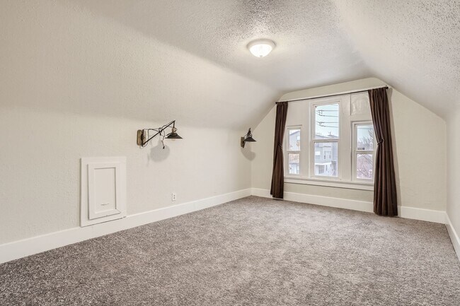 Building Photo - LOCATION! Blocks to Bronco's Stadium, light rail, park, Sloan's Lake.  ALL Utilities Included! Ov...