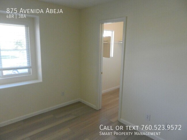 Building Photo - 875 Avenida Abeja