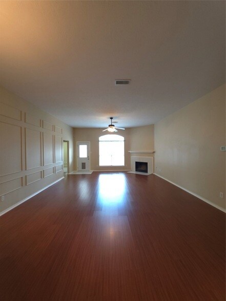 Building Photo - 19406 Stillhouse Dr