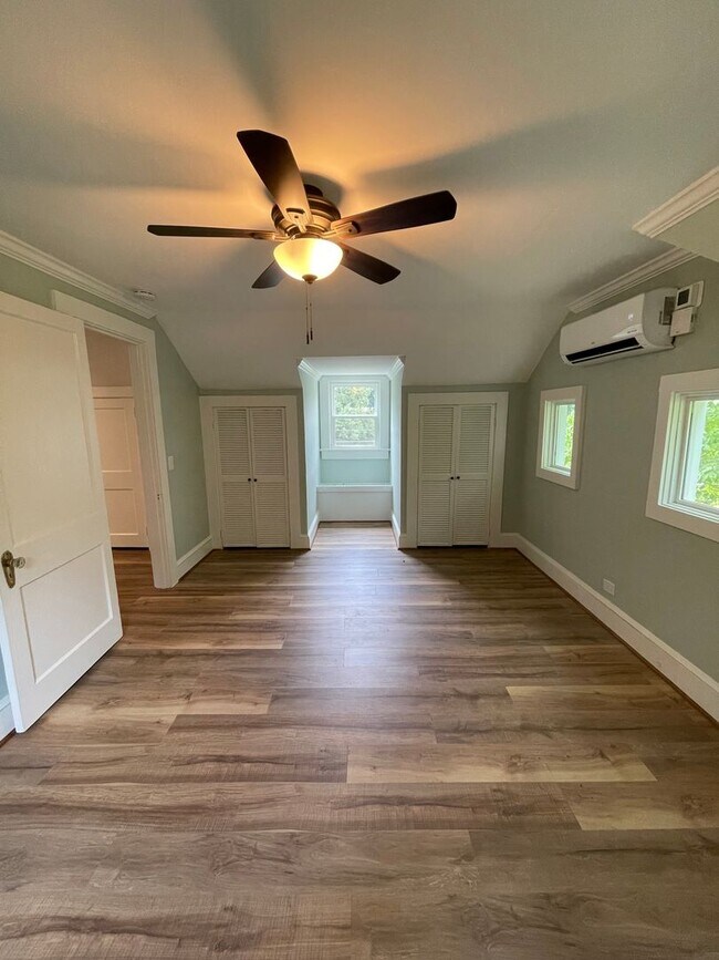 Building Photo - 310 Pendleton Rd