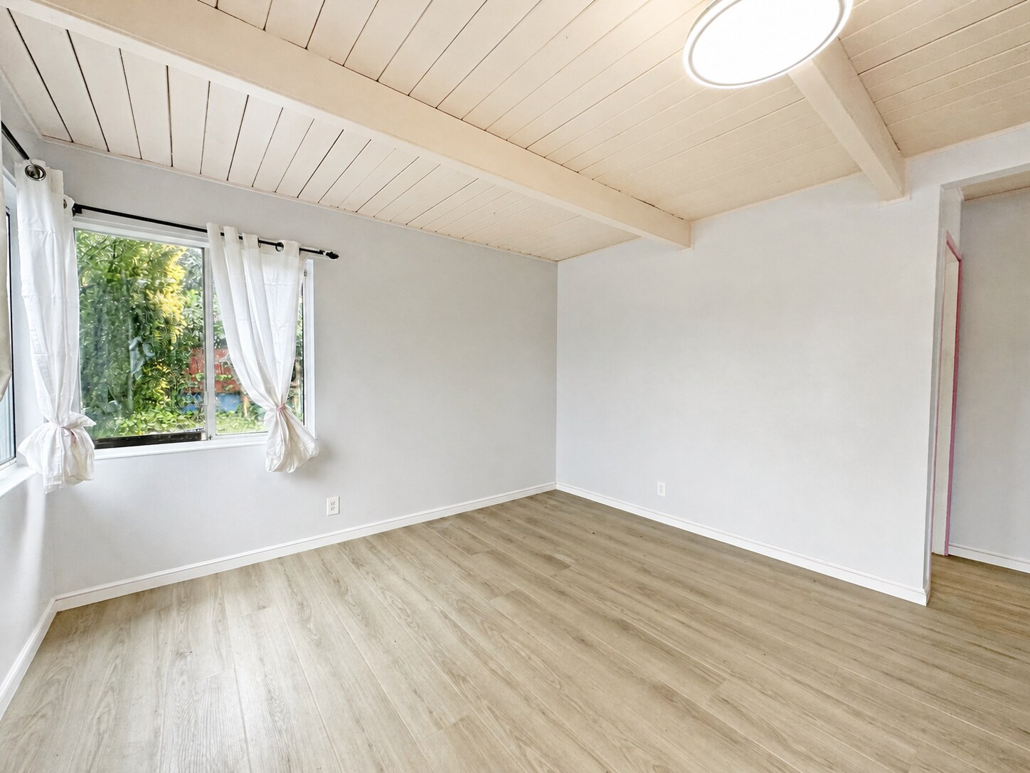 Building Photo - 3160 Groom Dr
