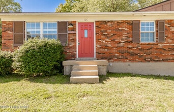 Building Photo - 120 Franklin Ave