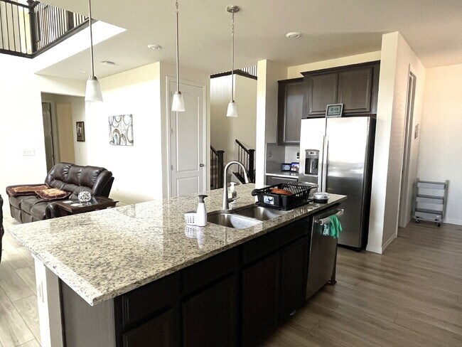 Building Photo - Wonderful 4 Bedroom/2 Bathroom with a Loft and Study in Whispering Pines!