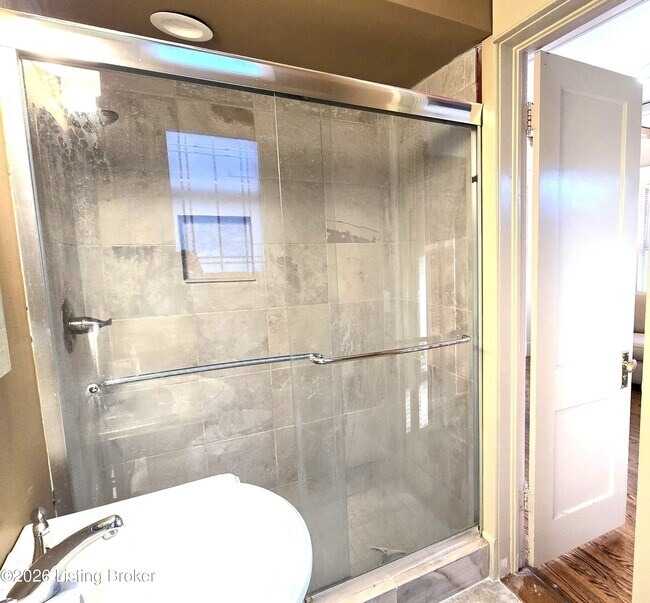 Building Photo - 1375 S 1st St