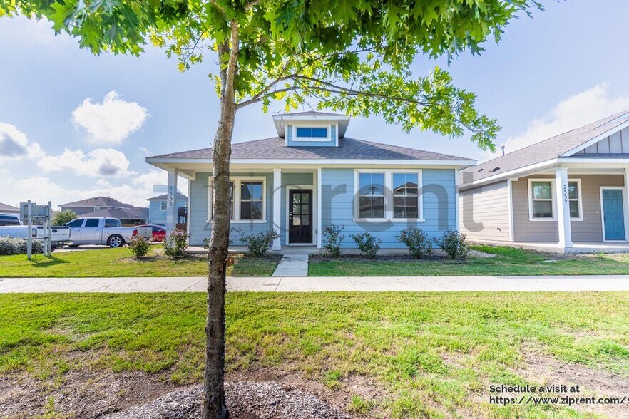 Building Photo - 2533 Pecan Island Dr