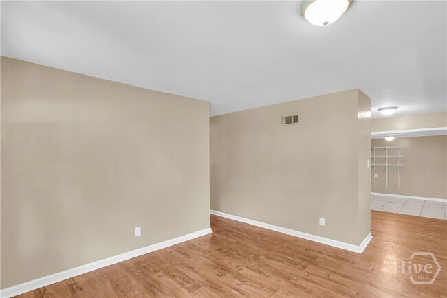 Building Photo - 2222 Bacon Park Dr