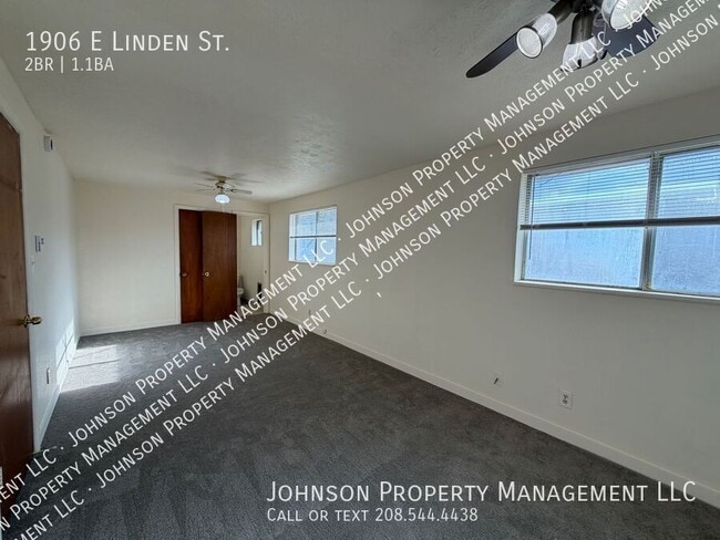 Building Photo - 1906 E Linden St