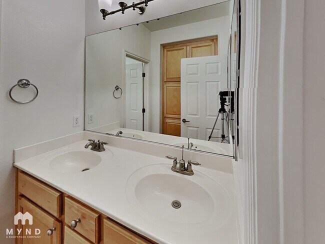 Building Photo - 3721 Tiger Ridge Ln