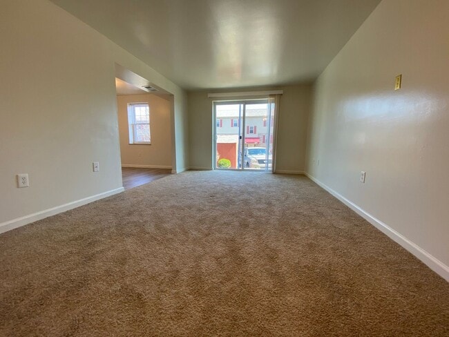 Building Photo - 207 Bellwood Dr