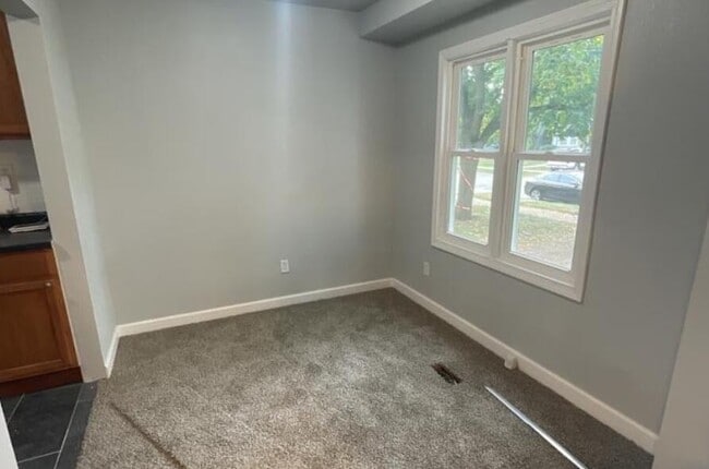 Building Photo - 19344 Bradford Ave