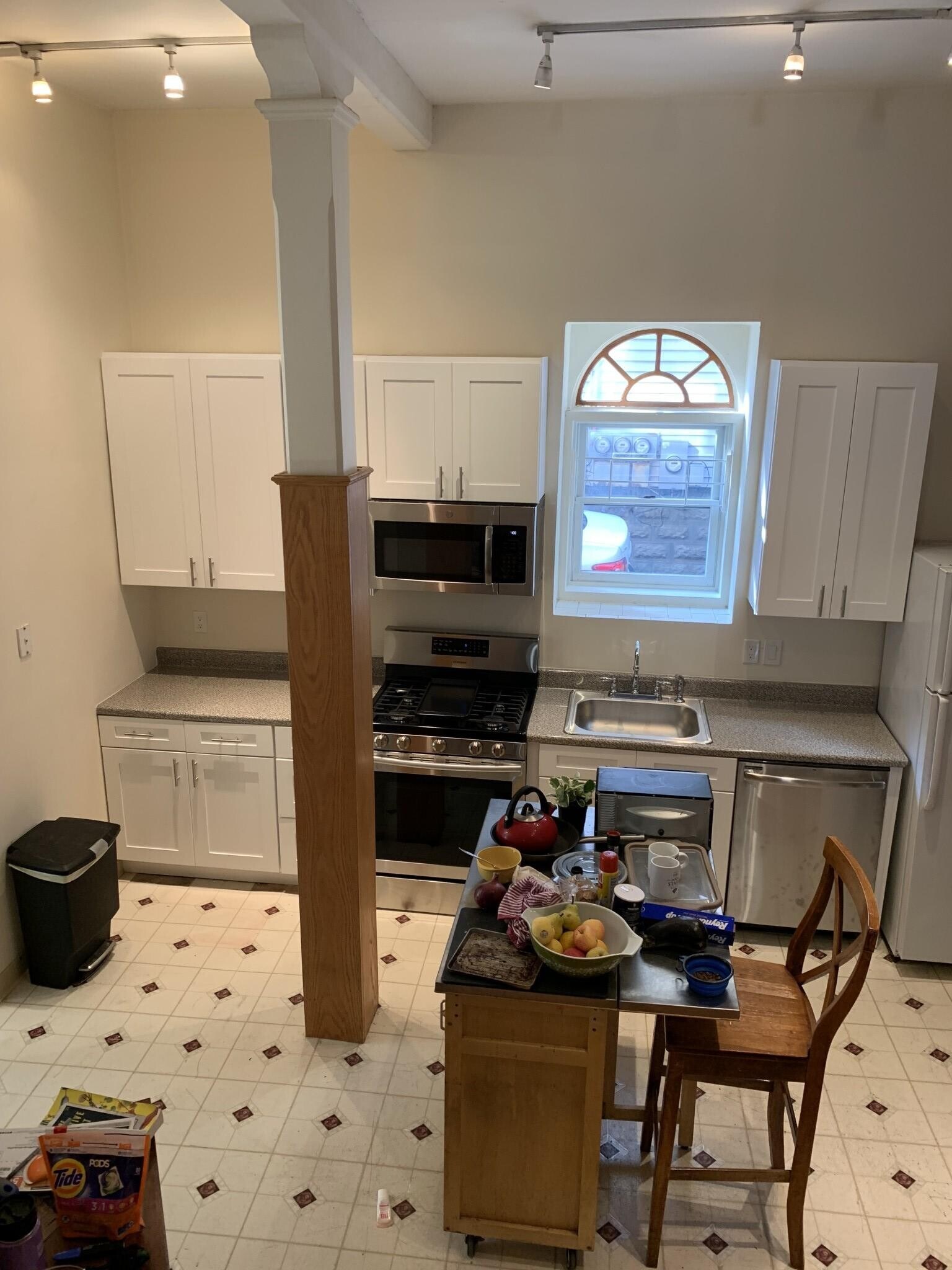 Building Photo - 106 Central St