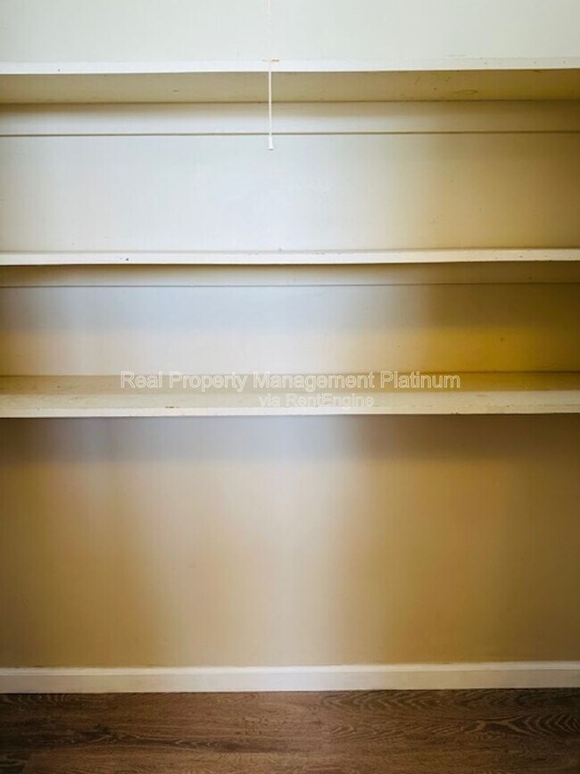 Building Photo - 3536 E Behymer Ave