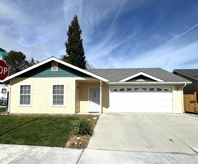 Building Photo - 5805 Teresa St