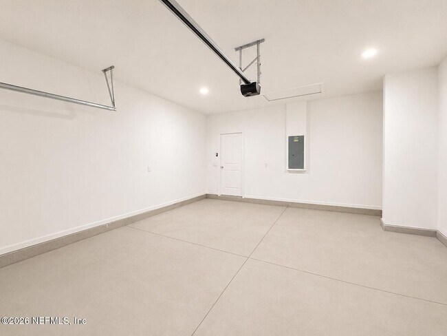 Building Photo - 67 Old Bull Bay Ct