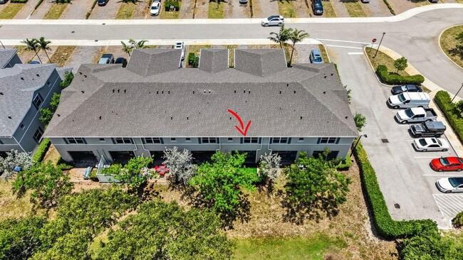Building Photo - 160 Bandol St
