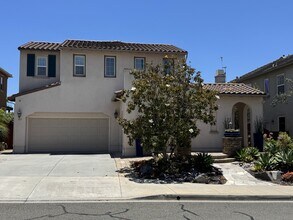 Building Photo - 851 Antilla Way