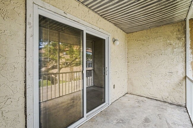 Building Photo - 3135 Shady Dell Ln