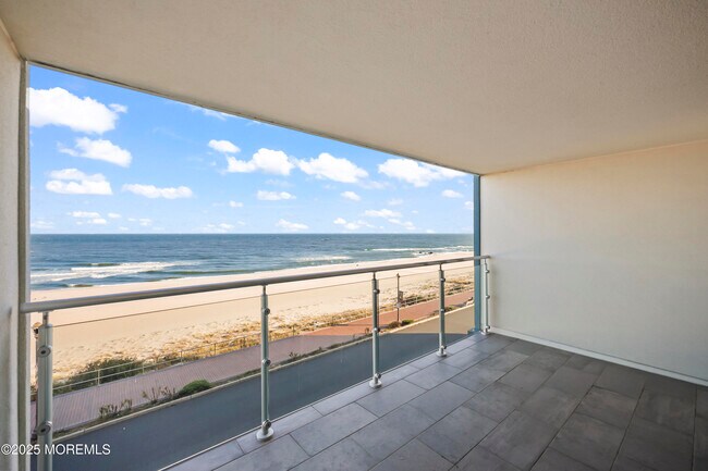 Building Photo - 510 Ocean Ave N