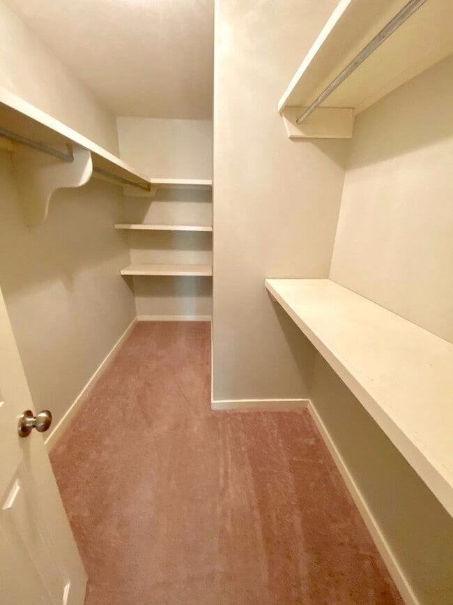 Building Photo - 3/2 for rent in Highland Ridge of Madison!