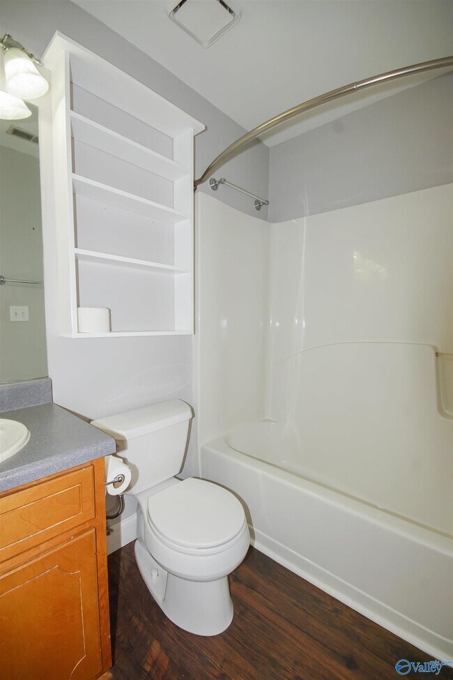 Building Photo - 127 Rebecca Pines Dr