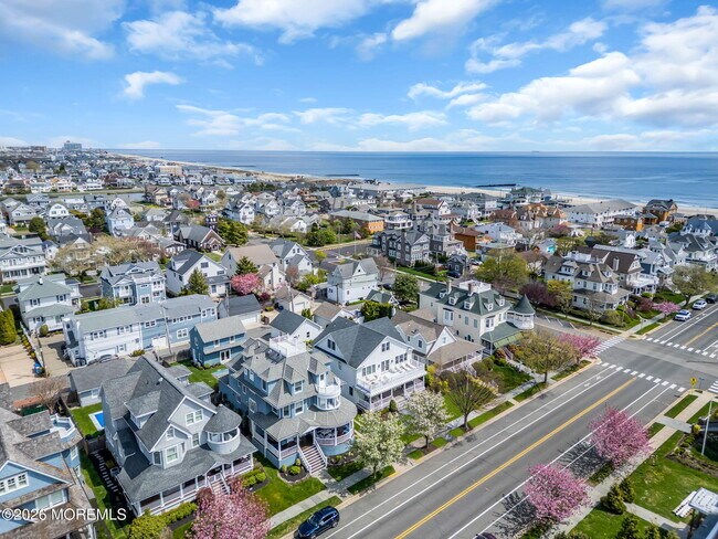 Building Photo - 112 Sylvania Ave