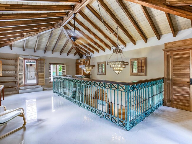 Building Photo - 3504 Banyan Cir