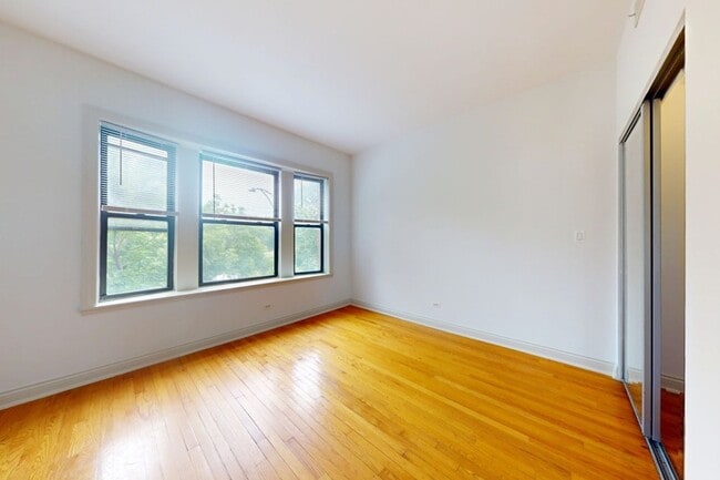 Floorplan - 5355-5361 S. Cottage Grove Avenue