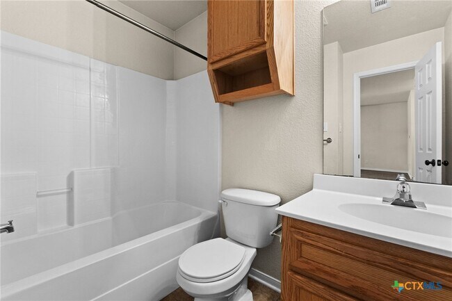 Building Photo - 6501 Alvin Dr