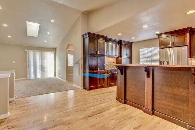 Building Photo - 2656-Square Foot Home with 4 Beds and 3 Ba...