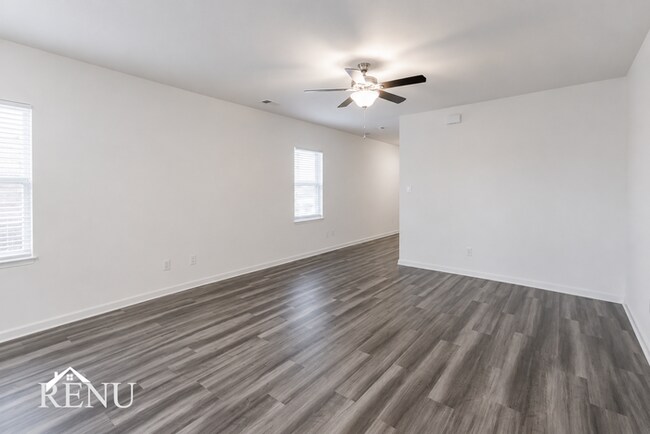 Building Photo - 6124 Harrah Ln
