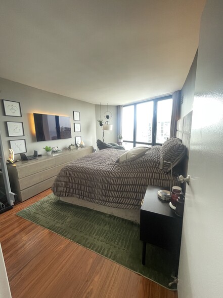 Primary Photo - 111 W Maple St