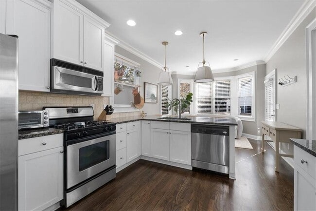 Building Photo - 3111 Alston Dr