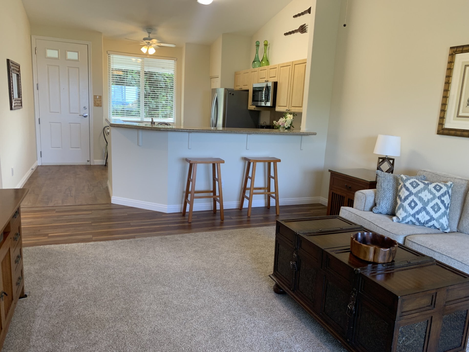 Building Photo - 75-6009 Alii Dr