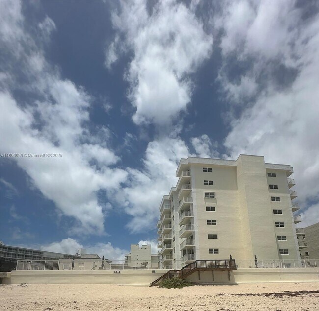Building Photo - 3540 S Ocean Blvd