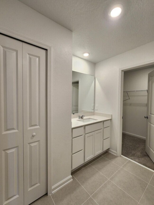 Building Photo - GORGEOUS NEW CONSTRUCTION!! 4-Bedroom Home...
